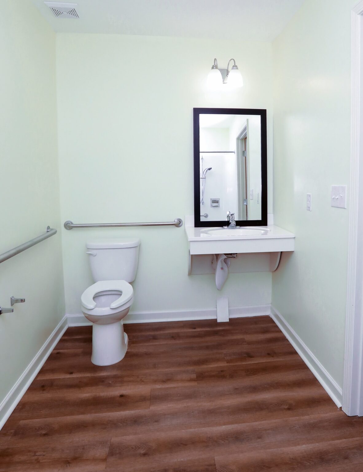Professional senior care staff Elite Personal Care Home Centerville